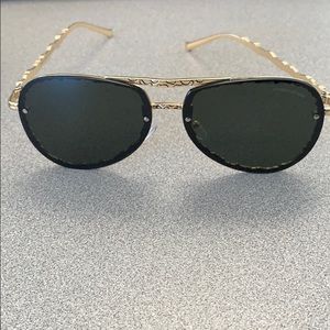 Louis Vuitton sun glasses
